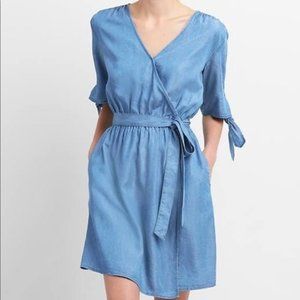 GAP Chambray Wrap Dress Size Small